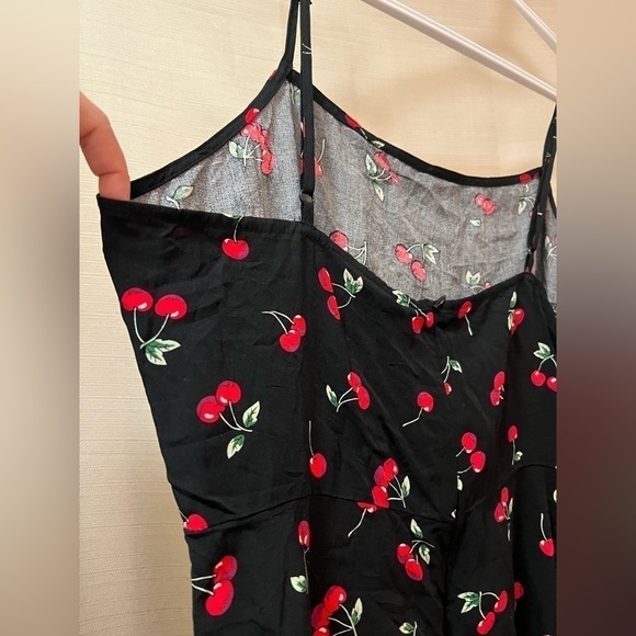 ⚫️ BOGO Cherry strapped short dress with side zip - Picture 5 of 6